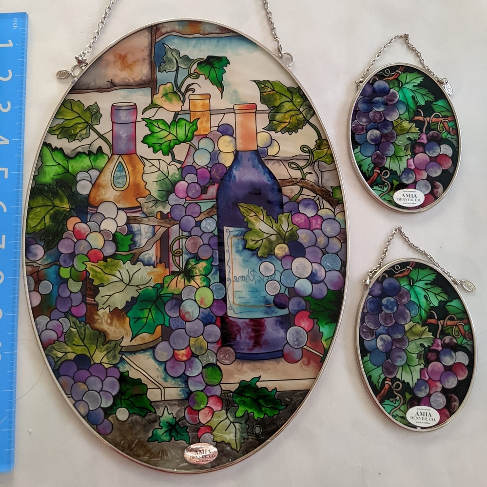 (3) Amia  Wine and Grape Design Suncatchers